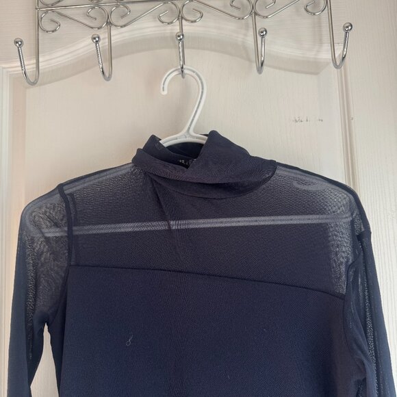 BNWT mesh long sleeve turtleneck top - Picture 3 of 4